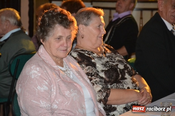 Zdjęcie w galerii na portalu naszraciborz.pl: Jesienny pociąg pełen seniorów!  wiadomości z regionu