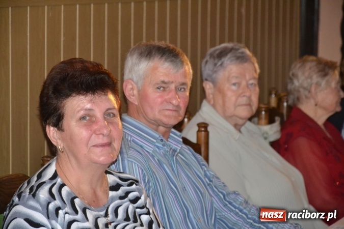 Zdjęcie w galerii na portalu naszraciborz.pl: Jesienny pociąg pełen seniorów!  wiadomości z regionu