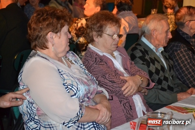 Zdjęcie w galerii na portalu naszraciborz.pl: Jesienny pociąg pełen seniorów!  wiadomości z regionu