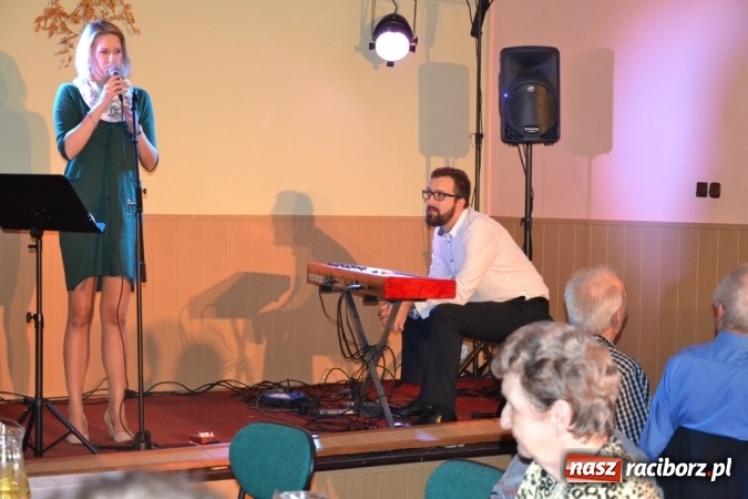 Zdjęcie w galerii na portalu naszraciborz.pl: Jesienny pociąg pełen seniorów!  wiadomości z regionu