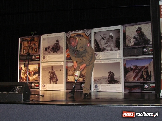 Zdjęcie w galerii na portalu naszraciborz.pl: Za Polskę życiem i zdrowiem ryzykowano nie tylko dawno temu… Współcześni bohaterowie są wśród nas  wiadomości z regionu