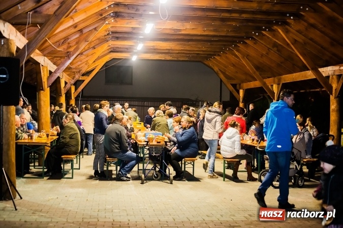 Zdjęcie w galerii na portalu naszraciborz.pl: Święty Marcin na koniu w Owsiszczach wiadomości z regionu