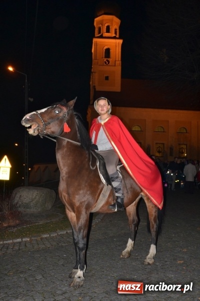 Zdjęcie w galerii na portalu naszraciborz.pl: Święty Marcin i pyszne rogale w Tworkowie wiadomości z regionu