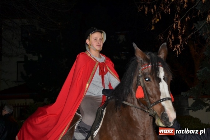 Zdjęcie w galerii na portalu naszraciborz.pl: Święty Marcin i pyszne rogale w Tworkowie wiadomości z regionu