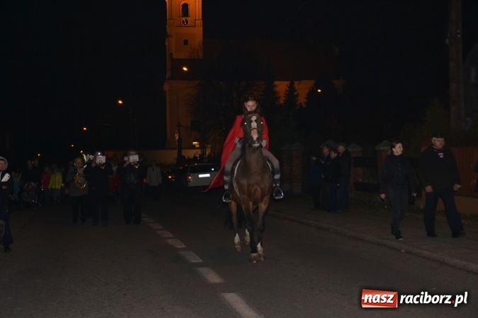 Zdjęcie w galerii na portalu naszraciborz.pl: Święty Marcin i pyszne rogale w Tworkowie wiadomości z regionu