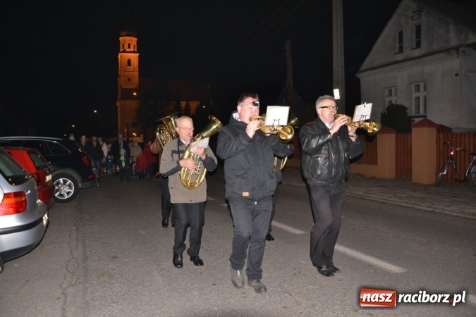 Zdjęcie w galerii na portalu naszraciborz.pl: Święty Marcin i pyszne rogale w Tworkowie wiadomości z regionu