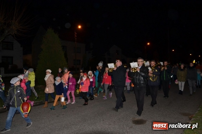 Zdjęcie w galerii na portalu naszraciborz.pl: Święty Marcin i pyszne rogale w Tworkowie wiadomości z regionu