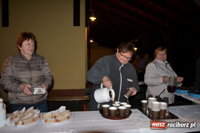 Zdjęcie w galerii na portalu naszraciborz.pl: Święty Marcin i pyszne rogale w Tworkowie wiadomości z regionu