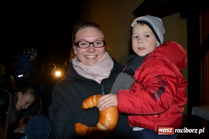 Zdjęcie w galerii na portalu naszraciborz.pl: Święty Marcin i pyszne rogale w Tworkowie wiadomości z regionu