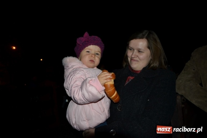Zdjęcie w galerii na portalu naszraciborz.pl: Święty Marcin i pyszne rogale w Tworkowie wiadomości z regionu
