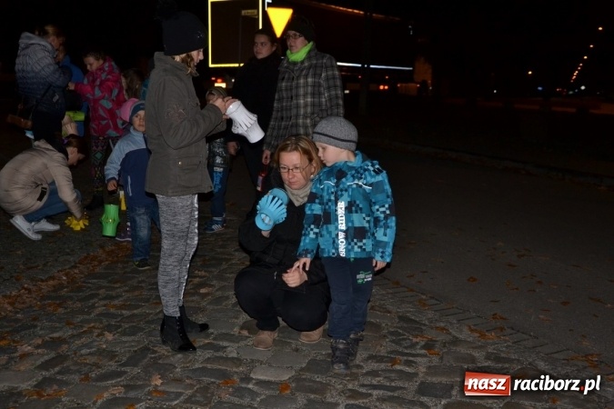 Zdjęcie w galerii na portalu naszraciborz.pl: W Krzyżanowicach ze świętym Marcinem i lampionami wiadomości z regionu