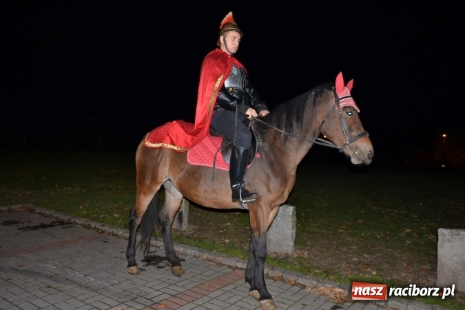 Zdjęcie w galerii na portalu naszraciborz.pl: W Krzyżanowicach ze świętym Marcinem i lampionami wiadomości z regionu