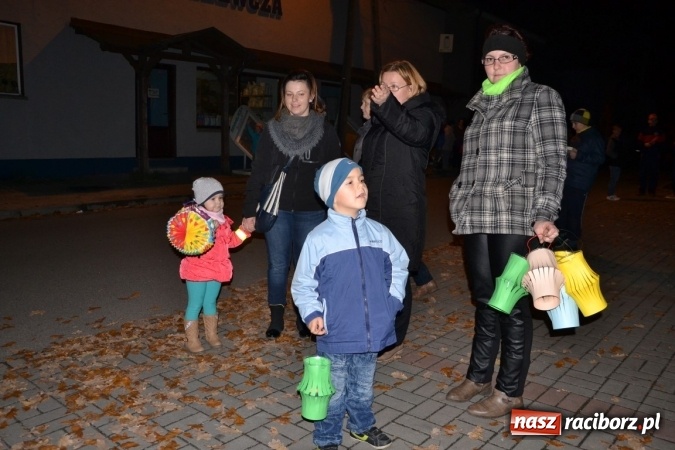Zdjęcie w galerii na portalu naszraciborz.pl: W Krzyżanowicach ze świętym Marcinem i lampionami wiadomości z regionu