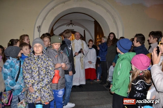 Zdjęcie w galerii na portalu naszraciborz.pl: W Krzyżanowicach ze świętym Marcinem i lampionami wiadomości z regionu