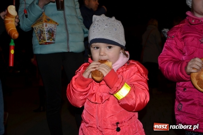 Zdjęcie w galerii na portalu naszraciborz.pl: W Krzyżanowicach ze świętym Marcinem i lampionami wiadomości z regionu