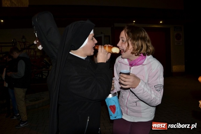 Zdjęcie w galerii na portalu naszraciborz.pl: W Krzyżanowicach ze świętym Marcinem i lampionami wiadomości z regionu