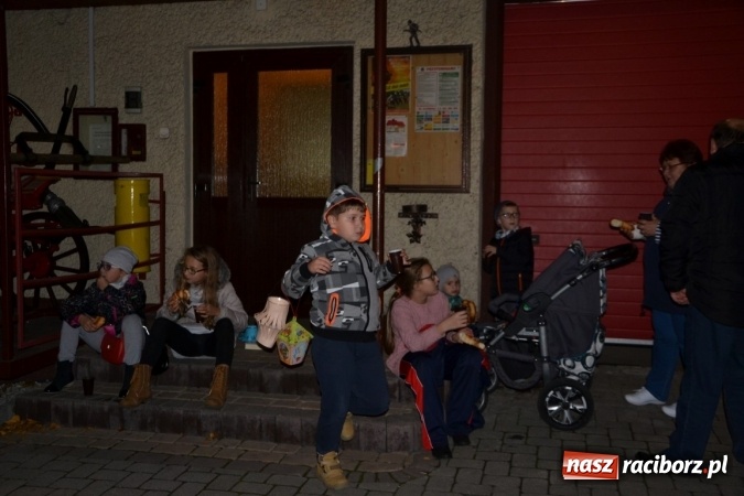 Zdjęcie w galerii na portalu naszraciborz.pl: W Krzyżanowicach ze świętym Marcinem i lampionami wiadomości z regionu