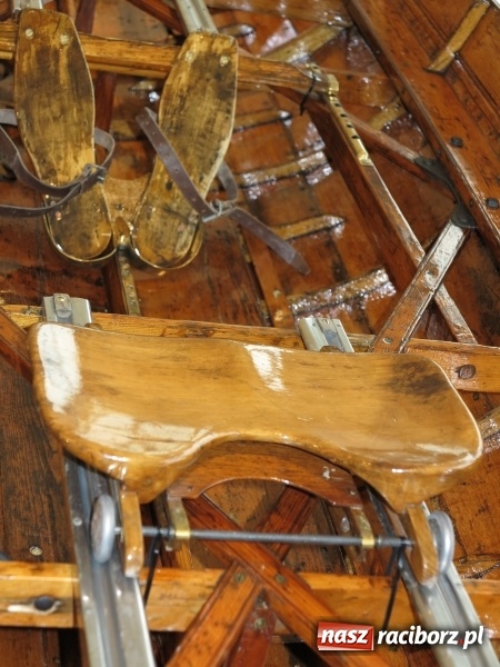 Zdjęcie w galerii na portalu naszraciborz.pl: Podpisanie porozumienia i otwarcie wystawy łodzi historycznej z 1929 roku w H2Ostróg wiadomości z regionu