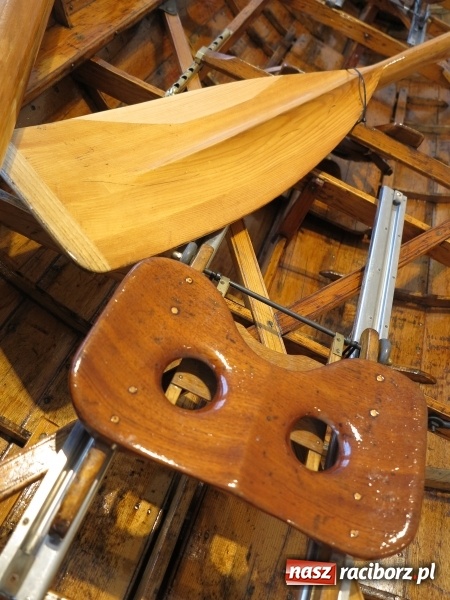 Zdjęcie w galerii na portalu naszraciborz.pl: Podpisanie porozumienia i otwarcie wystawy łodzi historycznej z 1929 roku w H2Ostróg wiadomości z regionu