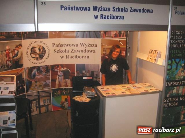 Zdjęcie w galerii na portalu naszraciborz.pl: PWSZ w Salonach Maturzystów wiadomości z regionu
