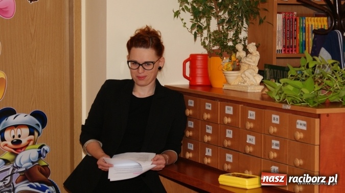 Zdjęcie w galerii na portalu naszraciborz.pl: Obowiązki czytelnika traktować z powagą… przyrzekamy!  wiadomości z regionu