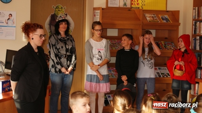 Zdjęcie w galerii na portalu naszraciborz.pl: Obowiązki czytelnika traktować z powagą… przyrzekamy!  wiadomości z regionu