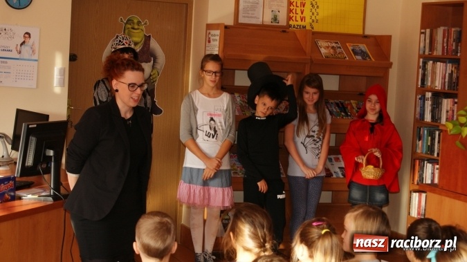 Zdjęcie w galerii na portalu naszraciborz.pl: Obowiązki czytelnika traktować z powagą… przyrzekamy!  wiadomości z regionu