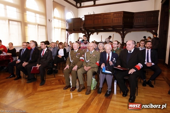 Zdjęcie w galerii na portalu naszraciborz.pl: Z szacunku dla Polski niepodległej wiadomości z regionu