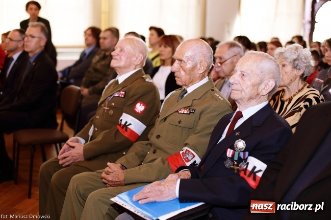 Zdjęcie w galerii na portalu naszraciborz.pl: Z szacunku dla Polski niepodległej wiadomości z regionu