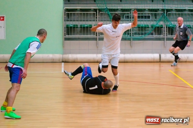 Zdjęcie w galerii na portalu naszraciborz.pl: HLPN: Pechowy piątek debiutantów I ligi wiadomości z regionu