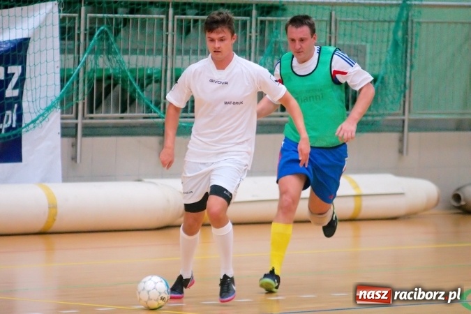 Zdjęcie w galerii na portalu naszraciborz.pl: HLPN: Pechowy piątek debiutantów I ligi wiadomości z regionu