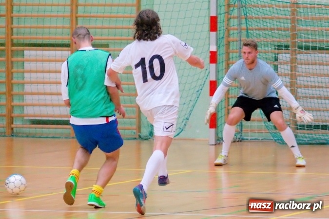Zdjęcie w galerii na portalu naszraciborz.pl: HLPN: Pechowy piątek debiutantów I ligi wiadomości z regionu