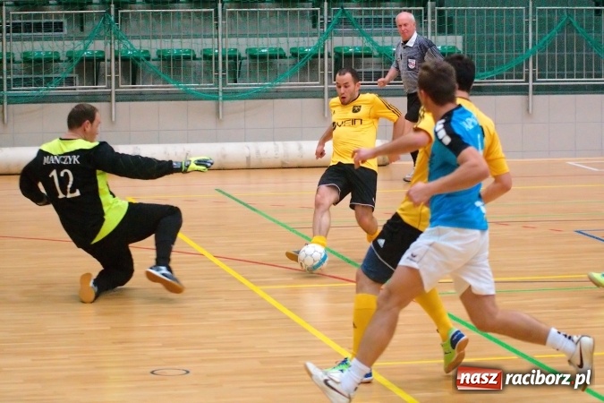 Zdjęcie w galerii na portalu naszraciborz.pl: HLPN: Pechowy piątek debiutantów I ligi wiadomości z regionu