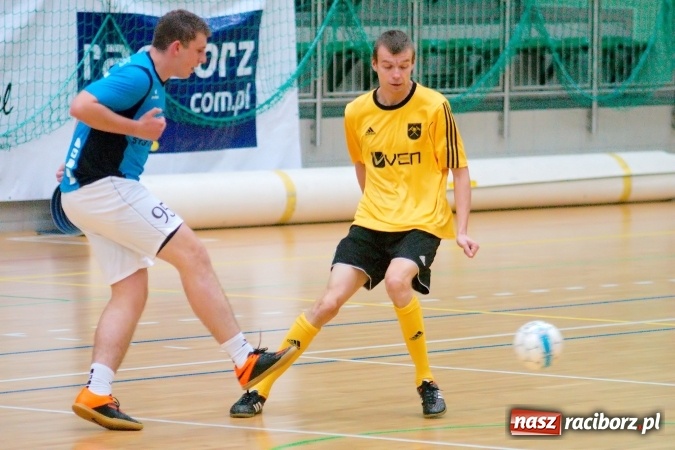 Zdjęcie w galerii na portalu naszraciborz.pl: HLPN: Pechowy piątek debiutantów I ligi wiadomości z regionu