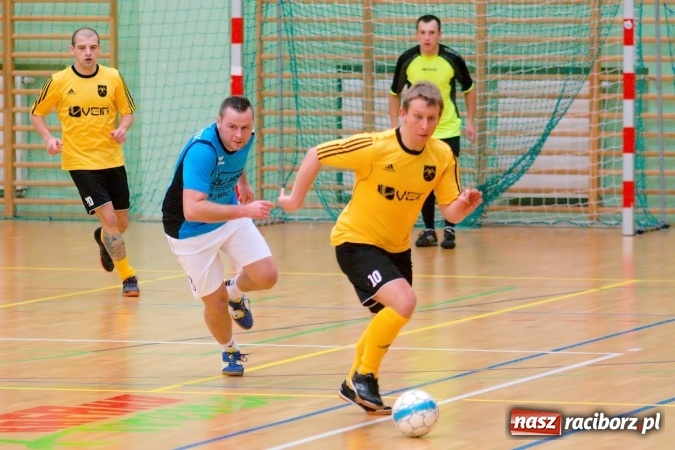 Zdjęcie w galerii na portalu naszraciborz.pl: HLPN: Pechowy piątek debiutantów I ligi wiadomości z regionu