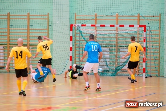 Zdjęcie w galerii na portalu naszraciborz.pl: HLPN: Pechowy piątek debiutantów I ligi wiadomości z regionu