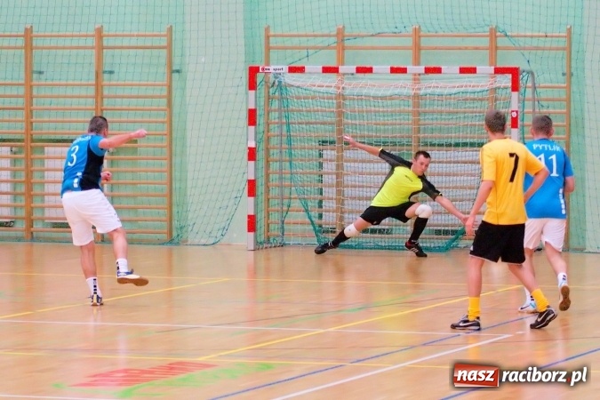 Zdjęcie w galerii na portalu naszraciborz.pl: HLPN: Pechowy piątek debiutantów I ligi wiadomości z regionu