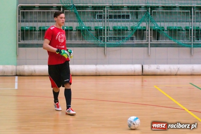 Zdjęcie w galerii na portalu naszraciborz.pl: HLPN: Pechowy piątek debiutantów I ligi wiadomości z regionu