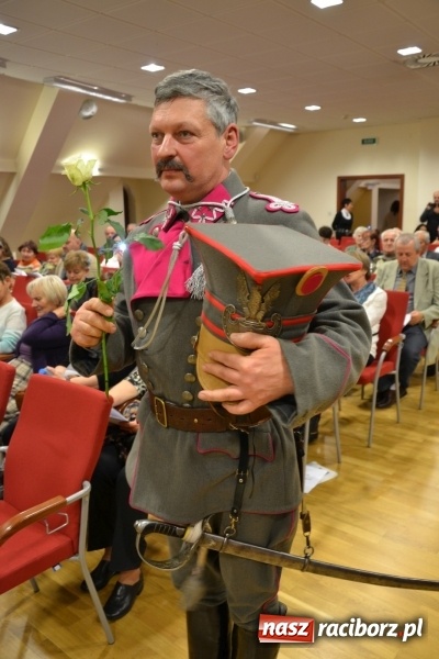 Zdjęcie w galerii na portalu naszraciborz.pl: Ta, co nie zginęła - Polska. Widowisko patriotyczne na Zamku Piastowskim wiadomości z regionu