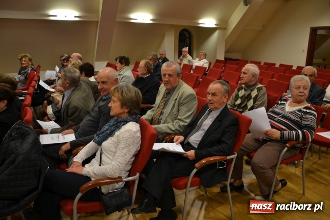 Zdjęcie w galerii na portalu naszraciborz.pl: Ta, co nie zginęła - Polska. Widowisko patriotyczne na Zamku Piastowskim wiadomości z regionu