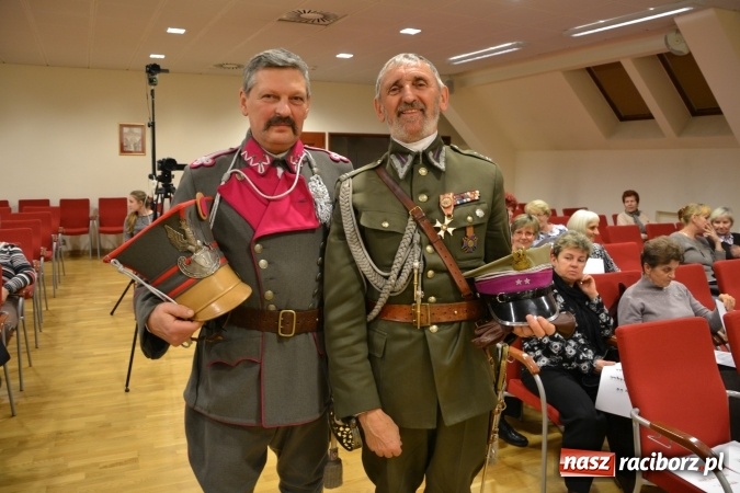 Zdjęcie w galerii na portalu naszraciborz.pl: Ta, co nie zginęła - Polska. Widowisko patriotyczne na Zamku Piastowskim wiadomości z regionu