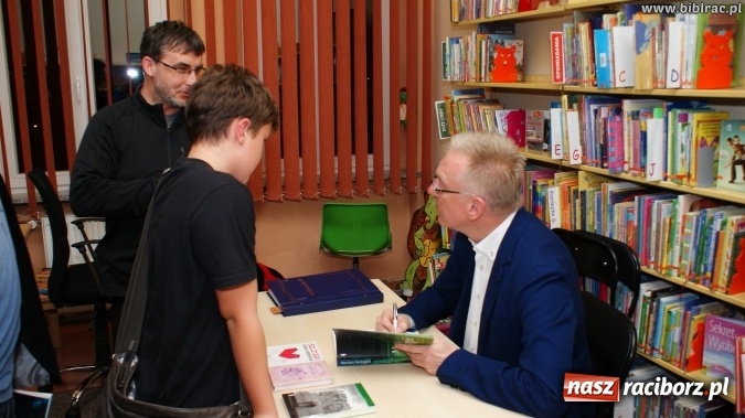 Zdjęcie w galerii na portalu naszraciborz.pl: Czeska Noc w Bibliotece, czyli zr&oacute;b sobie raj wiadomości z regionu