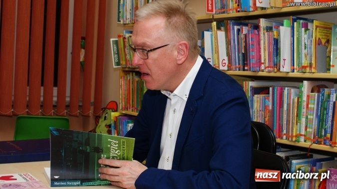 Zdjęcie w galerii na portalu naszraciborz.pl: Czeska Noc w Bibliotece, czyli zr&oacute;b sobie raj wiadomości z regionu