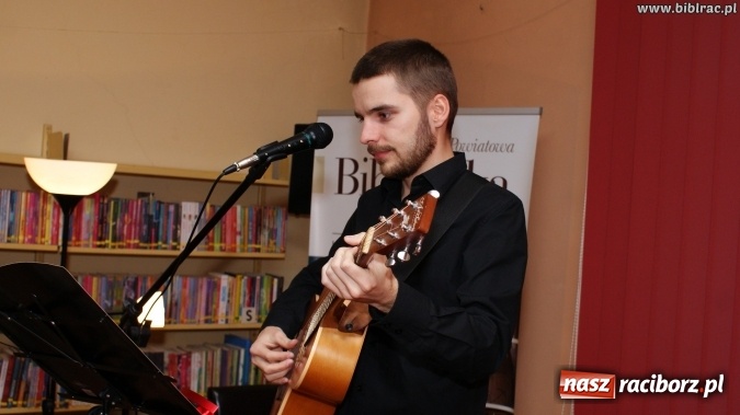 Zdjęcie w galerii na portalu naszraciborz.pl: Czeska Noc w Bibliotece, czyli zr&oacute;b sobie raj wiadomości z regionu