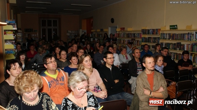 Zdjęcie w galerii na portalu naszraciborz.pl: Czeska Noc w Bibliotece, czyli zr&oacute;b sobie raj wiadomości z regionu