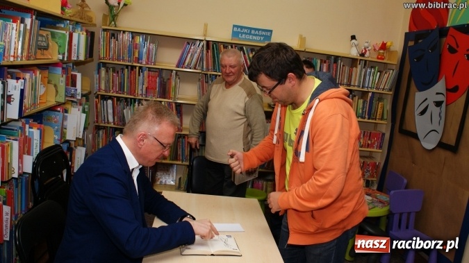 Zdjęcie w galerii na portalu naszraciborz.pl: Czeska Noc w Bibliotece, czyli zr&oacute;b sobie raj wiadomości z regionu