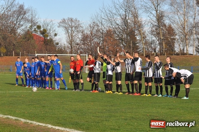 Zdjęcie w galerii na portalu naszraciborz.pl: Niespodzianka przy Srebrnej. Unia przegrała z Fortecą Świerklany wiadomości z regionu
