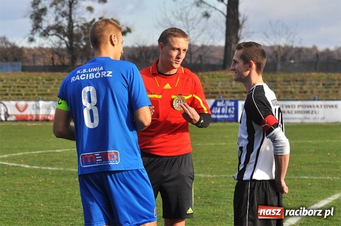 Zdjęcie w galerii na portalu naszraciborz.pl: Niespodzianka przy Srebrnej. Unia przegrała z Fortecą Świerklany wiadomości z regionu