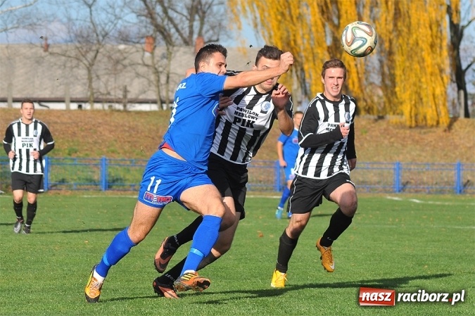 Zdjęcie w galerii na portalu naszraciborz.pl: Niespodzianka przy Srebrnej. Unia przegrała z Fortecą Świerklany wiadomości z regionu