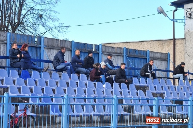 Zdjęcie w galerii na portalu naszraciborz.pl: Niespodzianka przy Srebrnej. Unia przegrała z Fortecą Świerklany wiadomości z regionu